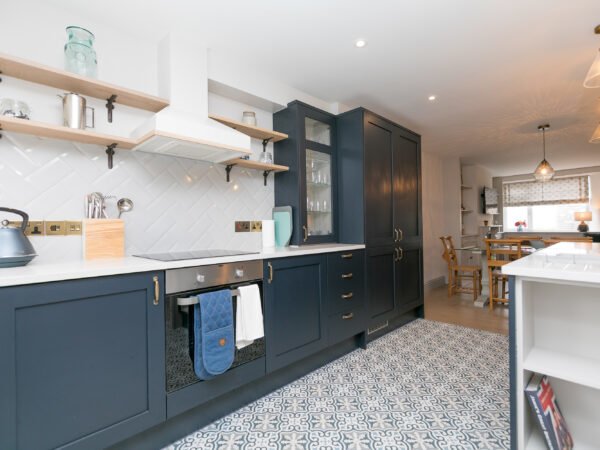 The kitchen of Polmanter Touring Park's self-catering holiday cottage in St Ives