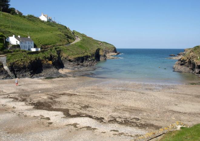 Cornish beaches: Port Gaverne Beach